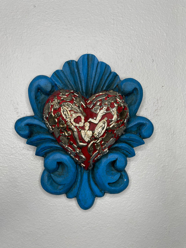 Milagritos heart wall decor