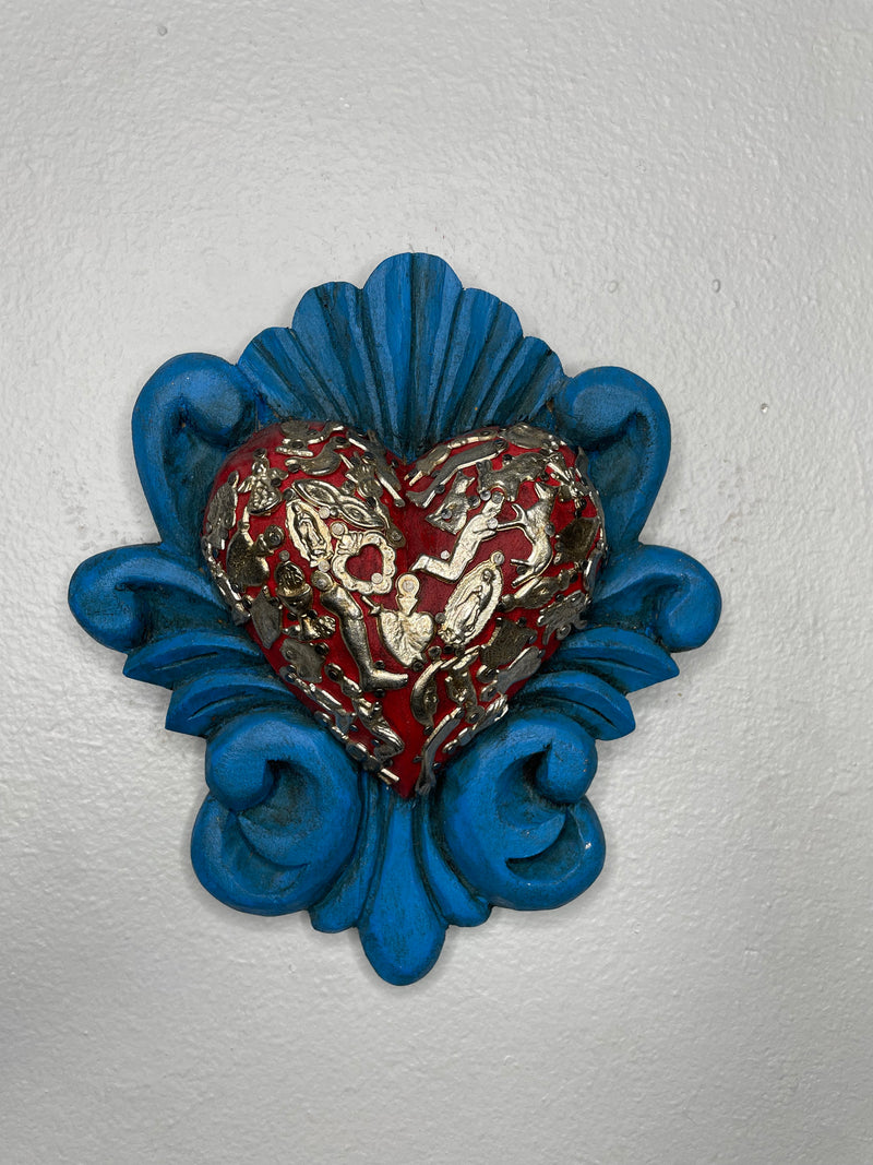 Milagritos heart wall decor