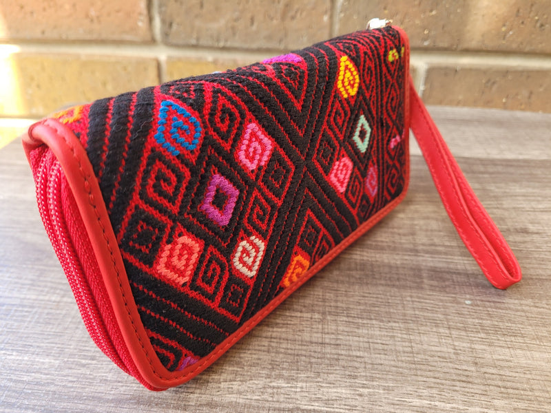 Mayan Embroidery / Leather wallet