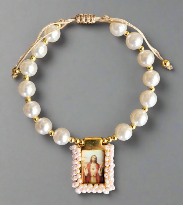 Sagrado corazon/pearls bracelet