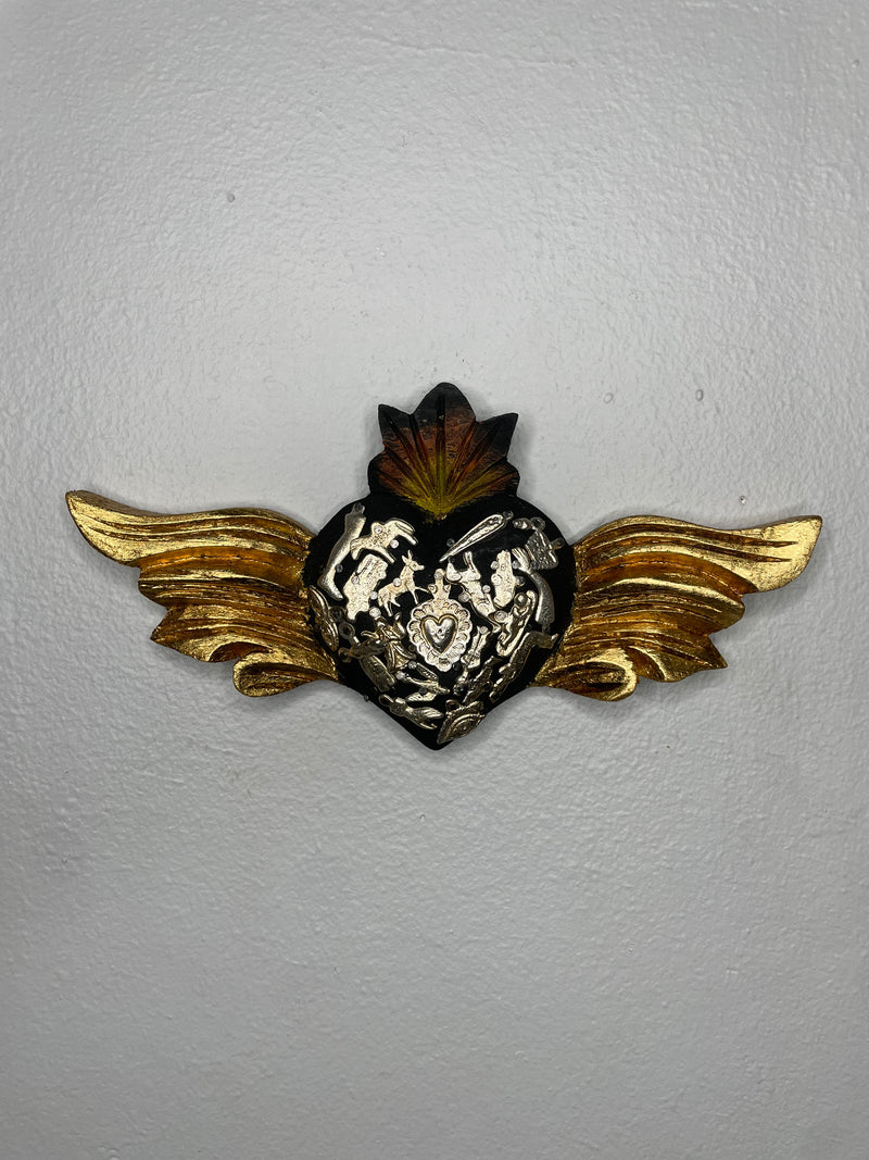 Milagrito wings wall decor