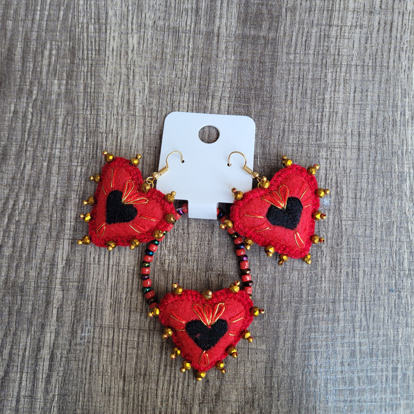 Red sagrado corazon embroidered bracelet/earrings set